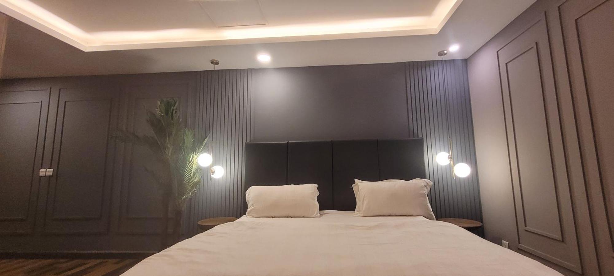 Goldcrest Luxury Apartments Лахор Екстер'єр фото