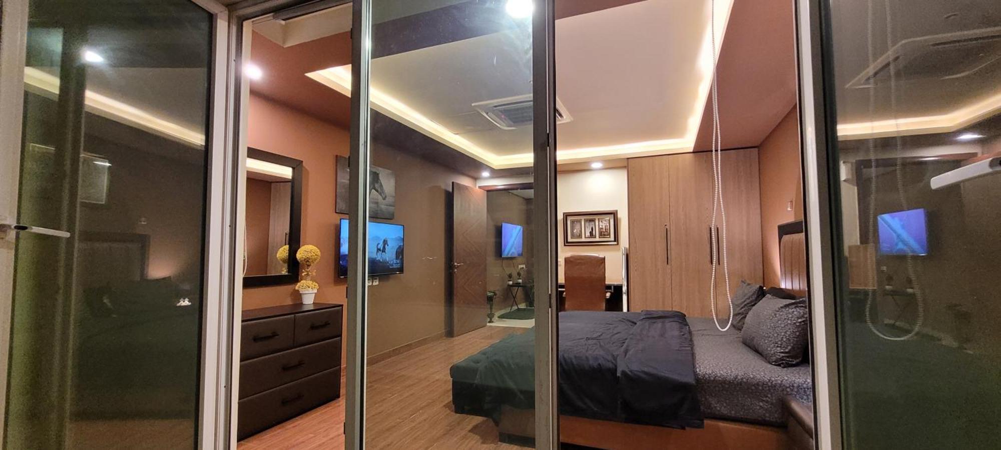 Goldcrest Luxury Apartments Лахор Екстер'єр фото