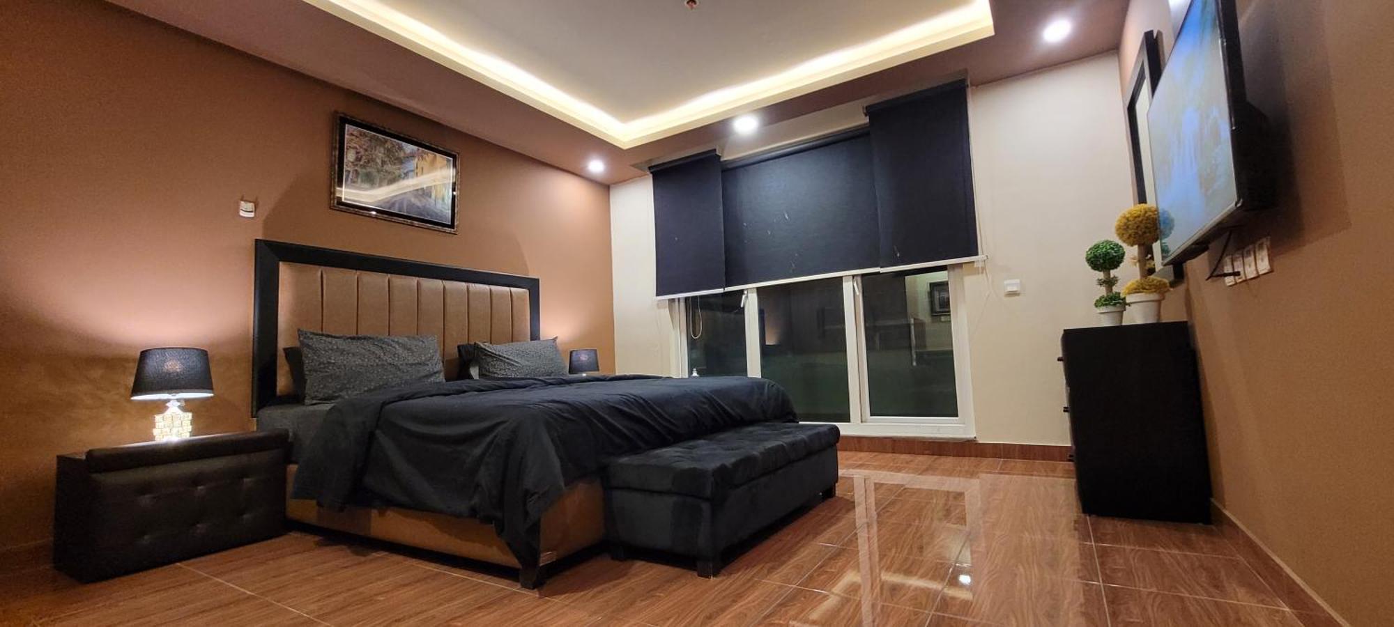 Goldcrest Luxury Apartments Лахор Екстер'єр фото